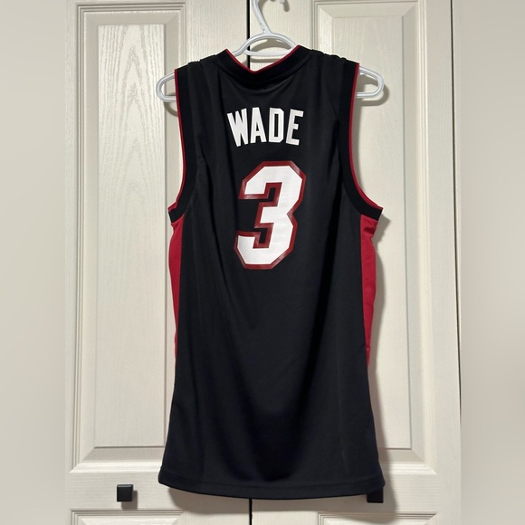 NWT NBA Dwayne Wade Miami Heat Jersey sz Medium - Picture 2 of 3